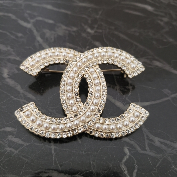 CHANEL Jewelry - AUTHENTIC CHANEL BROOCH PIN